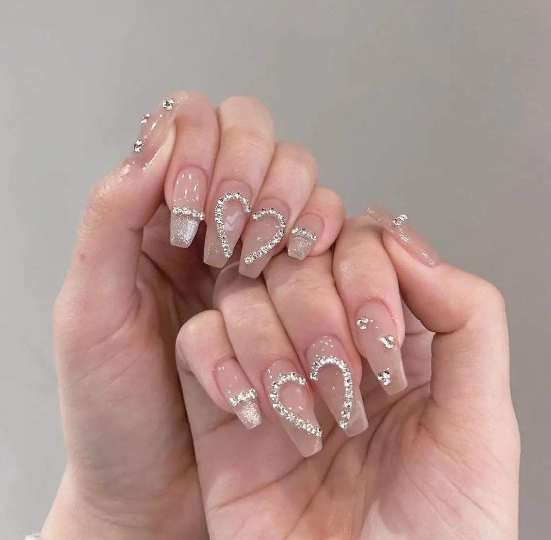 ネイル チークネイル フレンチネイル グラデーション 韓国ネイル マグネットネイル Hana Nailのネイルデザイン