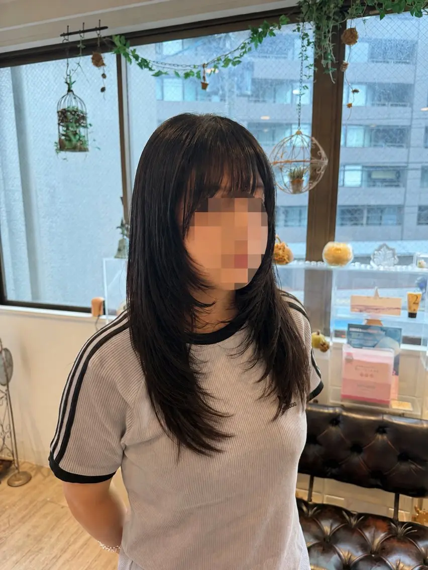 セミロング レイヤーカット カット 赤間 飛鳥のヘアスタイル