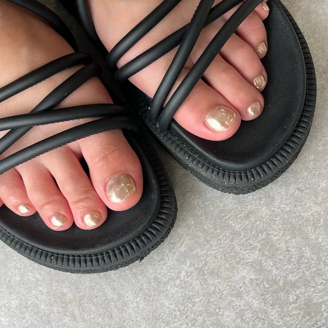ネイル フットネイル ミラーネイル #Amin nail salonのネイルデザイン