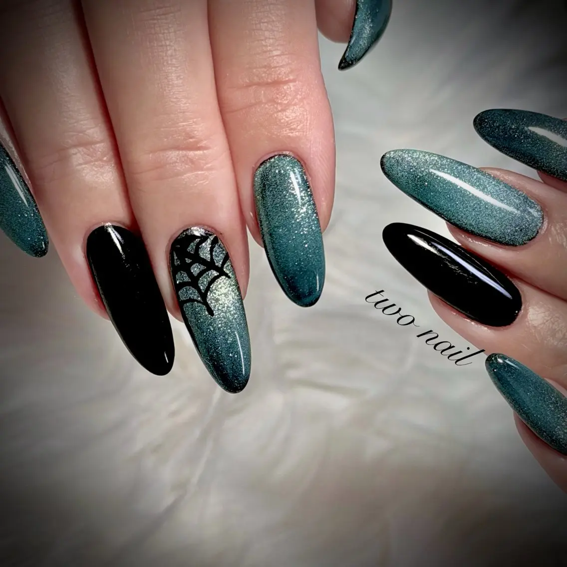 ネイル アートネイル マグネットネイル ネイルチップ ホワイト ハンドネイル two nailのネイルデザイン