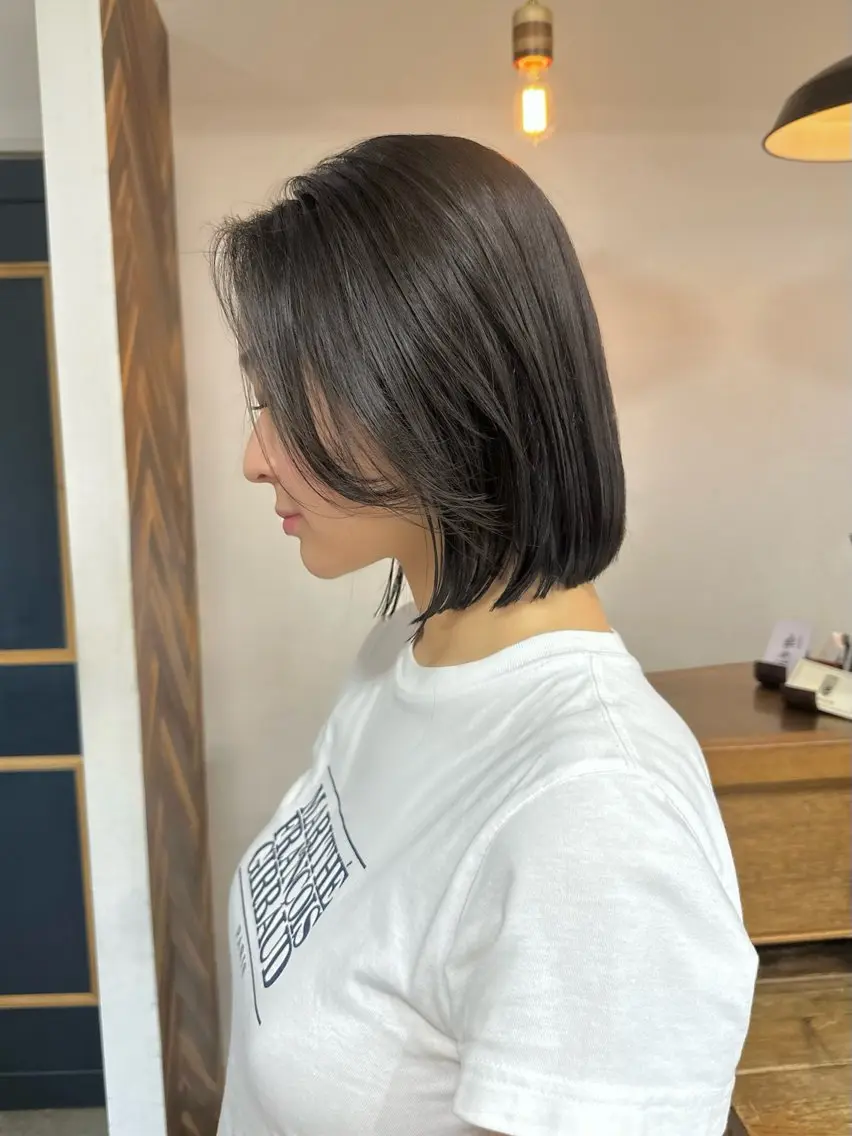 ミディアム カット トリートメント NAGISA髪質改善 &透明感カラー🪞のヘアスタイル