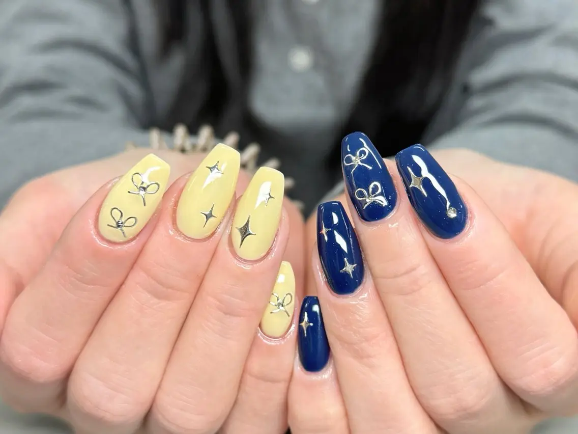 ネイル オーロラネイル 長さ出し フレンチネイル ジェルネイル ガラスフレンチ ハンドネイル Rela・S NAILのネイルデザイン