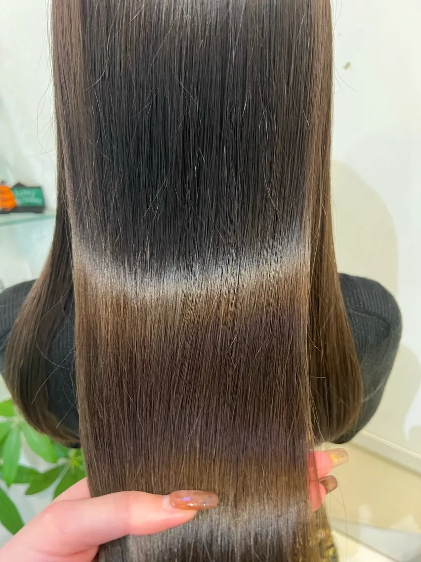 ロング カラー カット ヘアカラー トリートメント ブリーチしない暖色 カラー🥀杉 優菜のヘアスタイル