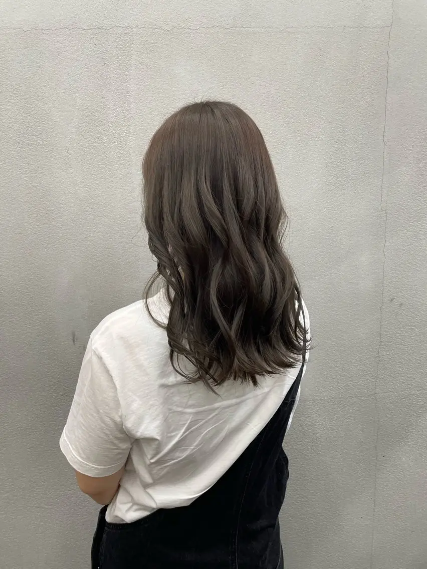 ロング カラー ゆりか /透明感カラーのヘアスタイル