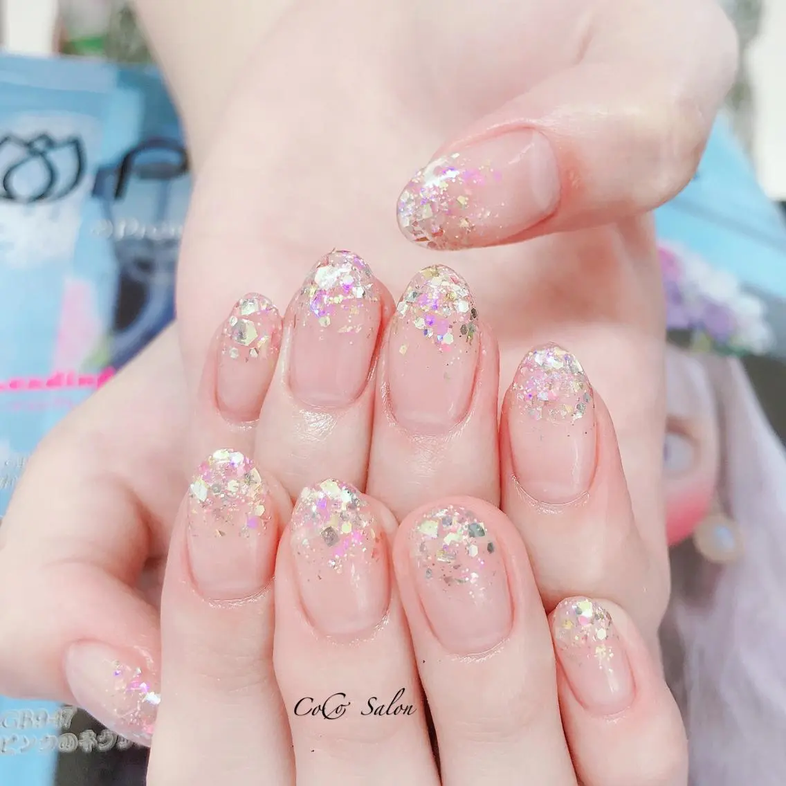 ネイル グラデーション ホログラムネイル キラキラネイル ラメ(グリッター) 春ネイル ハンドネイル CoCoSalon ネイル/まつ毛予約のネイルデザイン