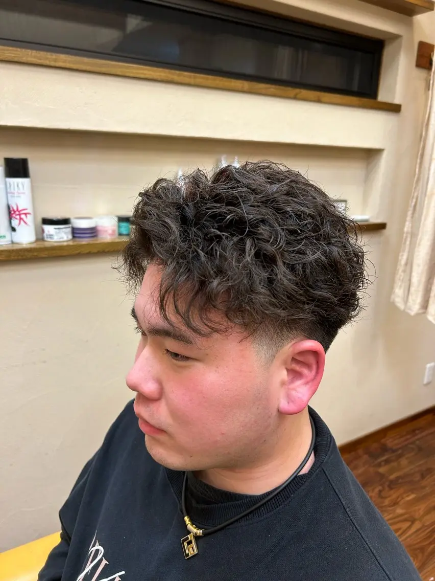 ミディアム パーマ メンズ マスダ コウのヘアスタイル