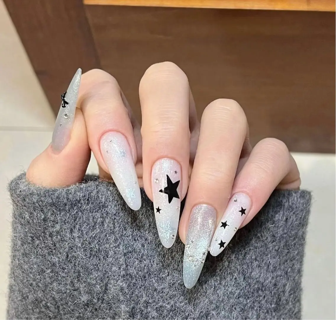 ネイル ハンドネイル H3 Nail Tsuki🦋💙のネイルデザイン