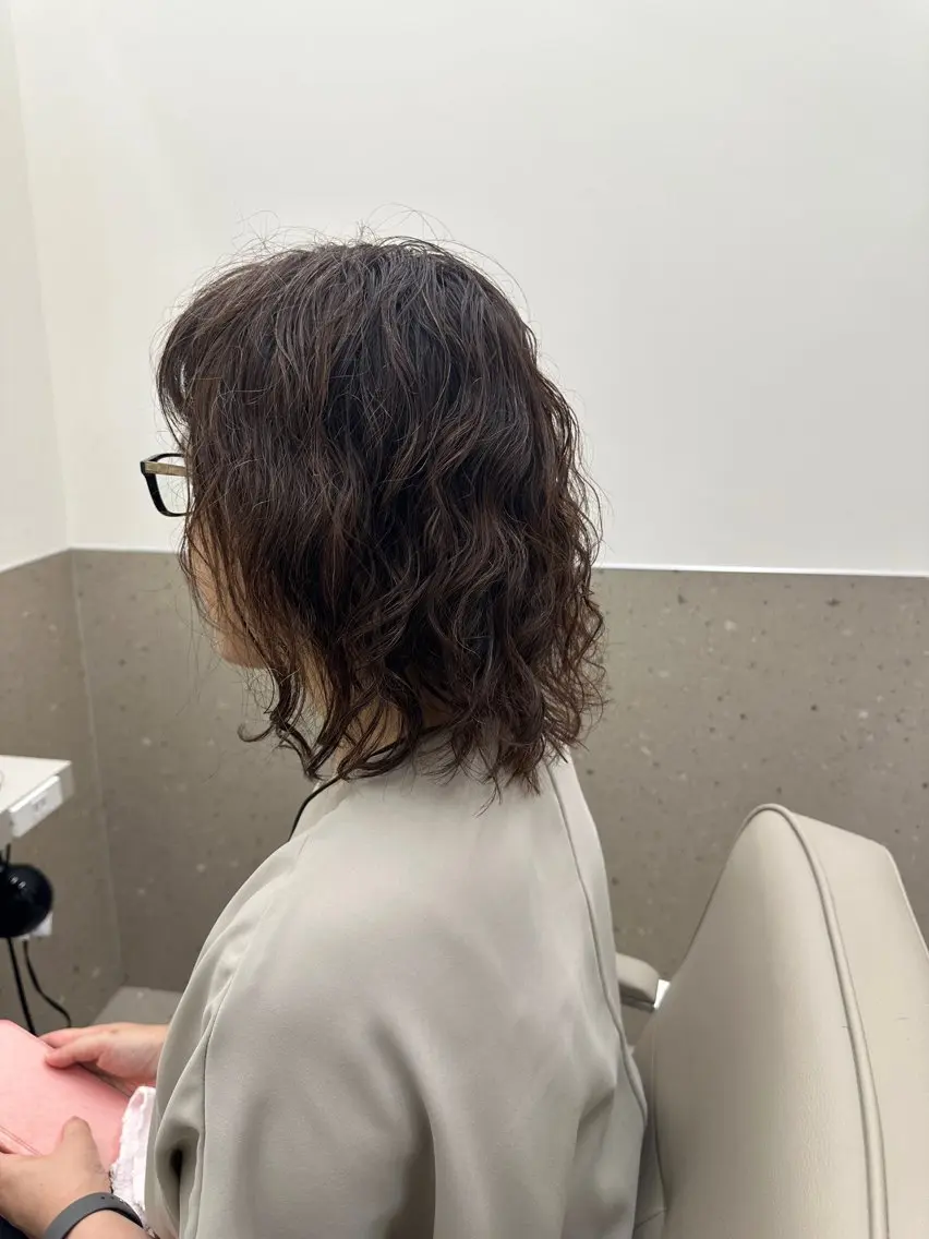 ミディアム くせ毛 多毛くせ毛カット専門 ネギシトモヒロのヘアスタイル