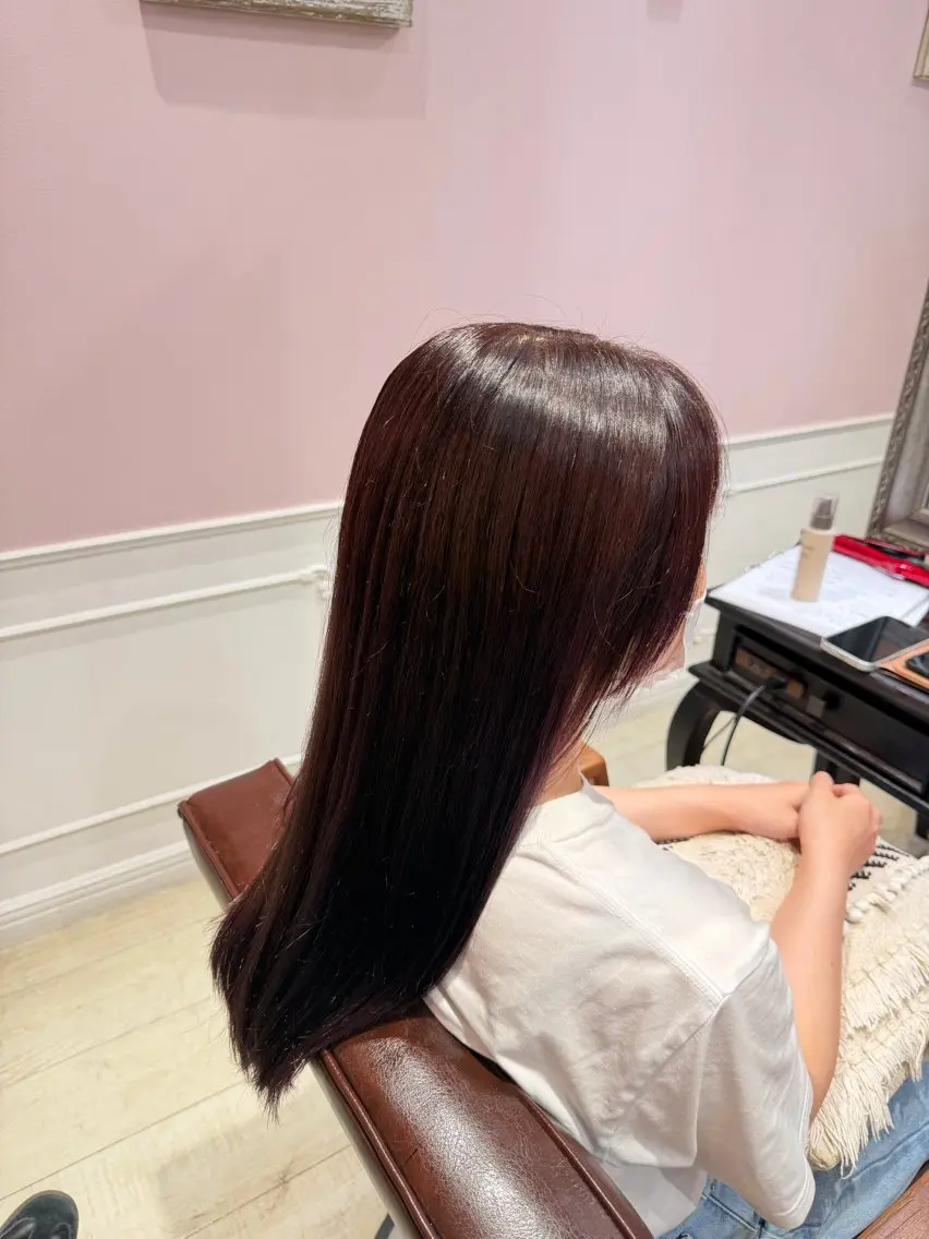 ロング ツヤ感カラーレイヤー カット川野莉空のヘアスタイル