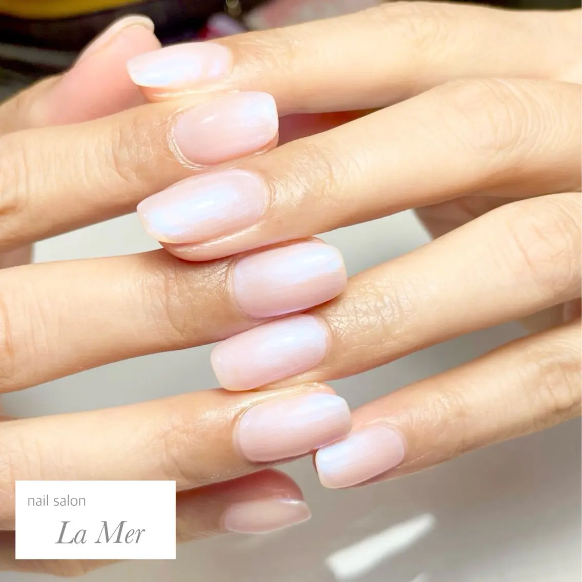 ネイル オーロラネイル ジェルネイル オフィスネイル ワンカラーネイル ピンク ハンドネイル nailsalon La Merのネイルデザイン