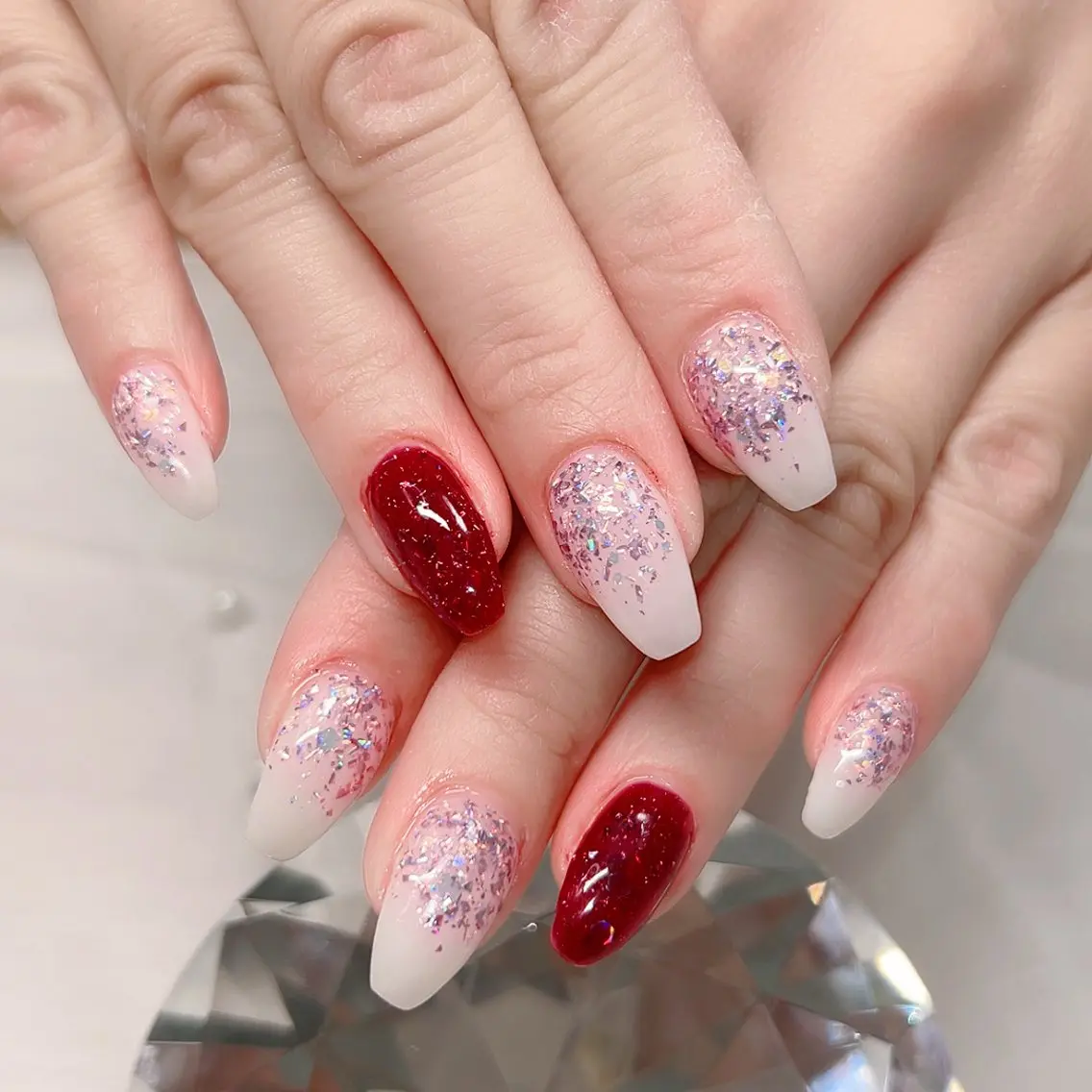 ネイル ホログラムネイル キラキラネイル ハンドネイル Cute Tips nailのネイルデザイン