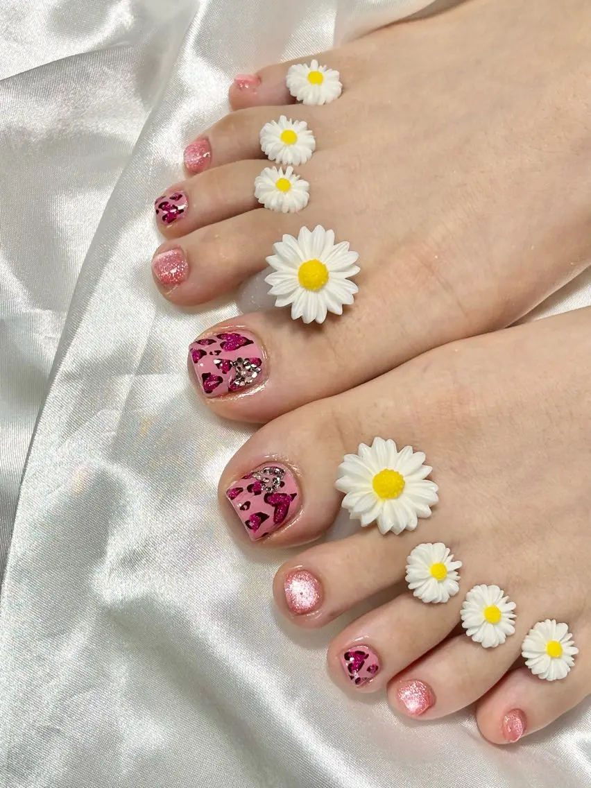 ネイル フットネイル Y's nailのネイルデザイン