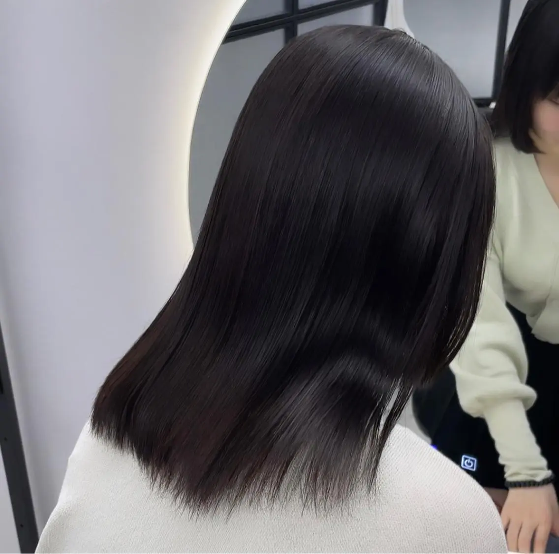 セミロング パーマ 縮毛矯正 Ren. 🦋デザインカラーのヘアスタイル