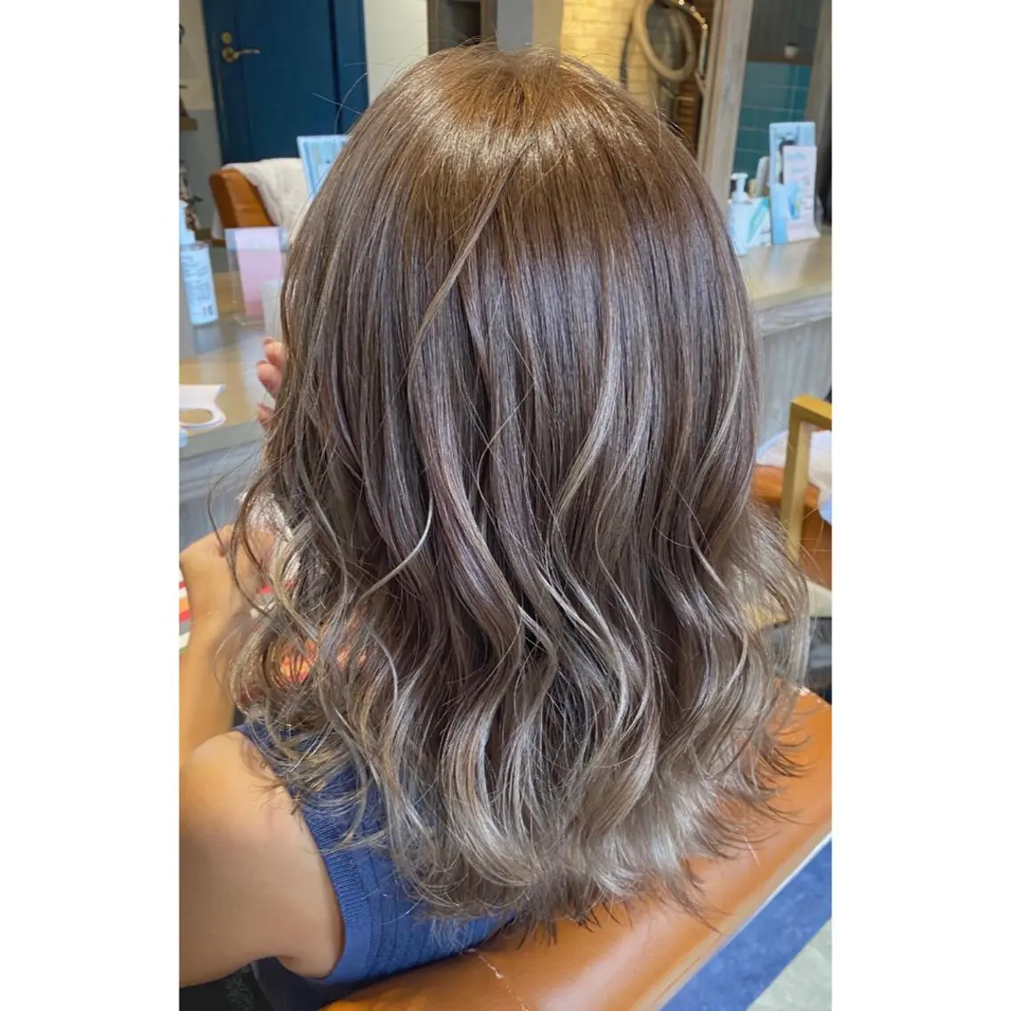 カラー 外国人風カラー カット ヘアカラー トリートメント 🩵盛れる顔周りヘア EMI🩵のヘアスタイル