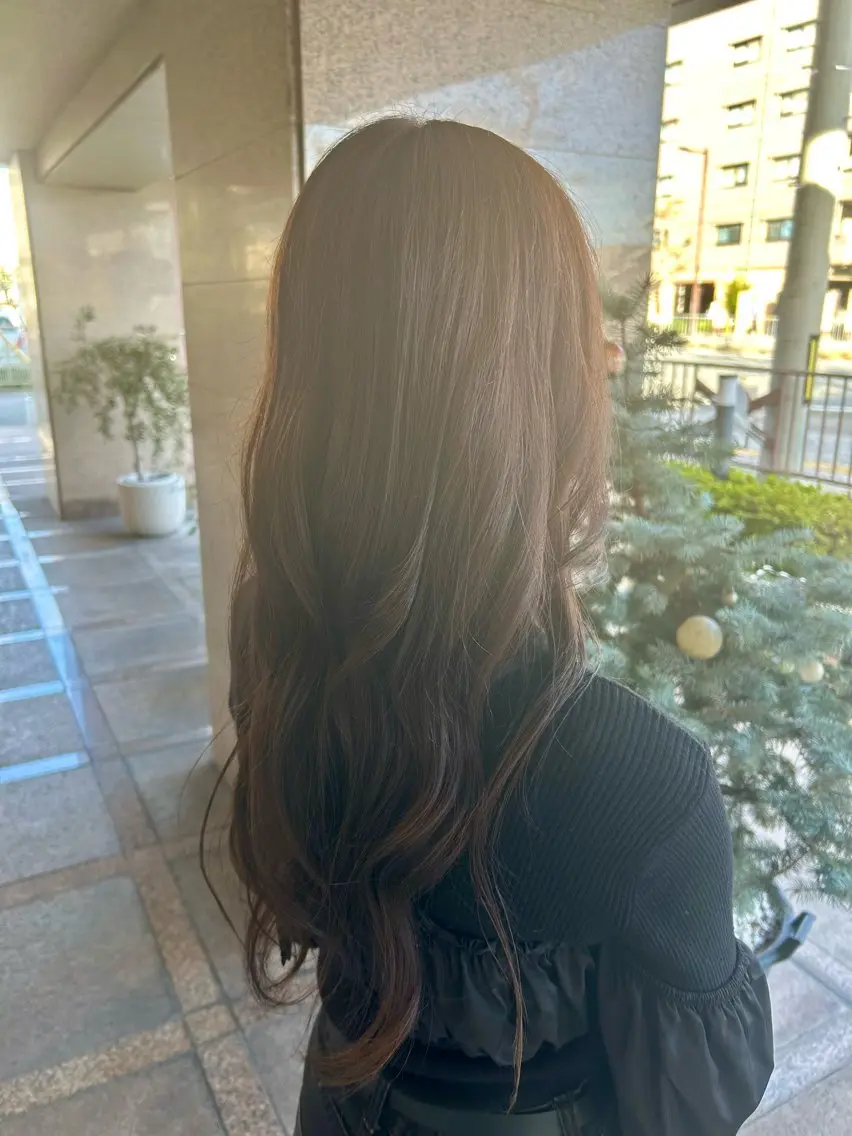 ロング カラー トリートメント ヘアカラー トリートメント amiu 森本千晴のヘアスタイル