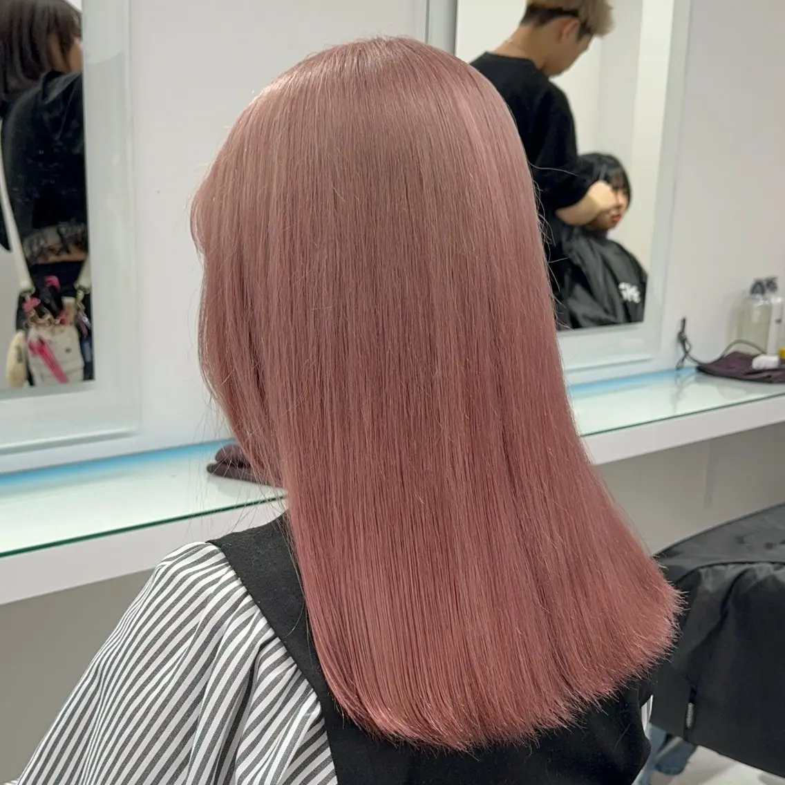 ロング カラー ヘアアレンジ ウルフカット×ハイ トーン職人🤍ゆうひのヘアスタイル