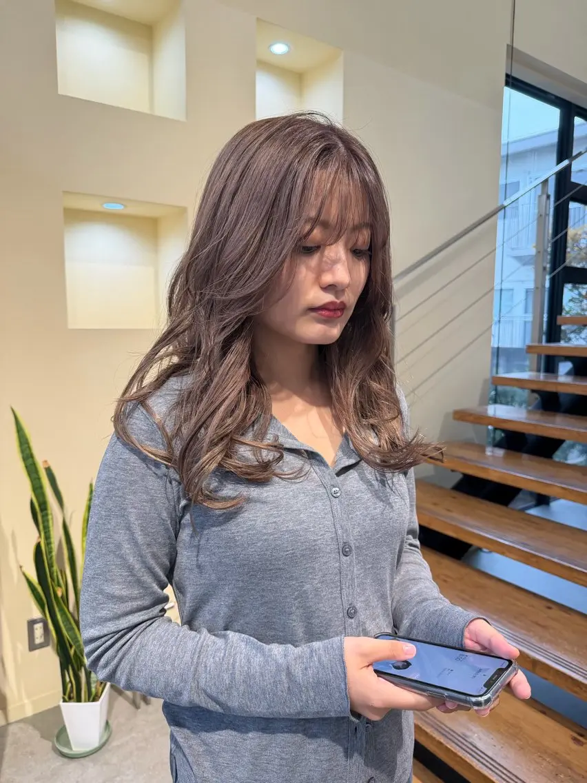 ロング ヘアカラー ニュアンスカラー🫧 Miyakoのヘアスタイル