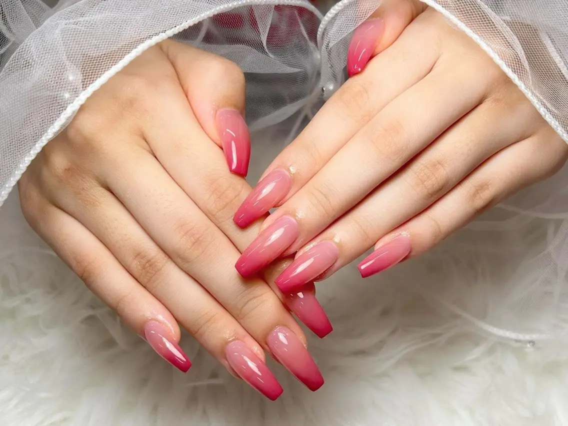 ネイル AURA NAIL 上前津のネイルデザイン