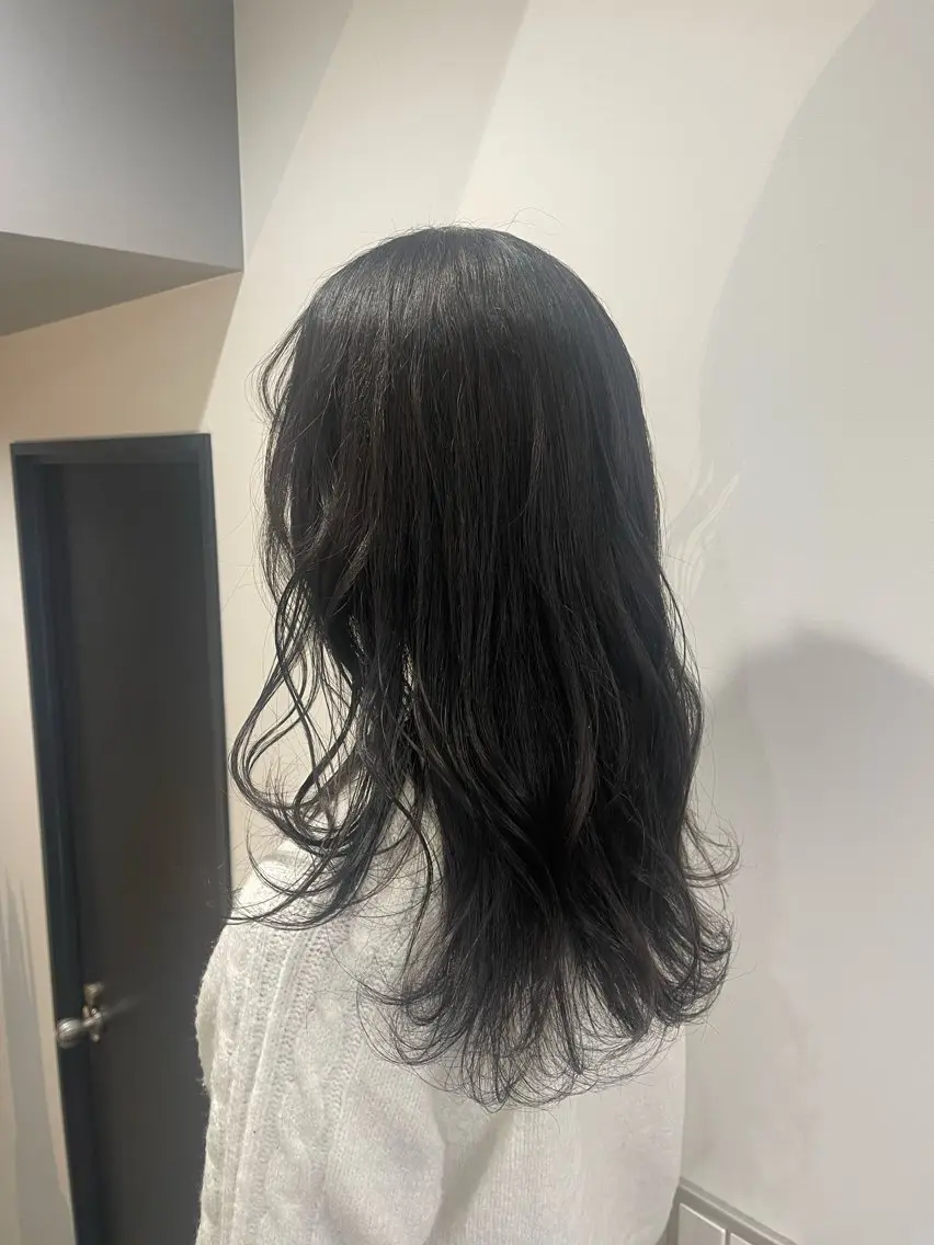 ロング カラー 透明感カラー inchelsea ririkaのヘアスタイル