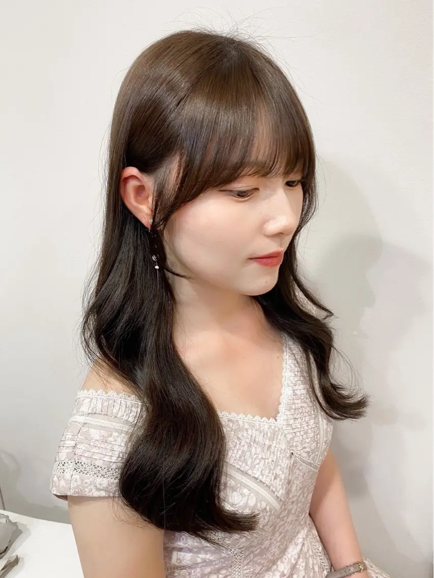 セミロング カラー ベージュカラー グレージュ オリーブベージュ オリーブグレージュ オリーブグレー カット ヘアカラー トリートメント kohana 🎀韓国ヘア🎀🤍のヘアスタイル
