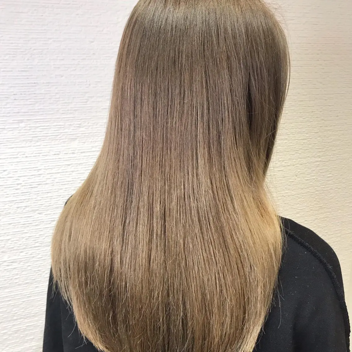 ロング パーマ 白髪ぼかしハイライト 茗荷谷駅徒歩2分のヘアスタイル