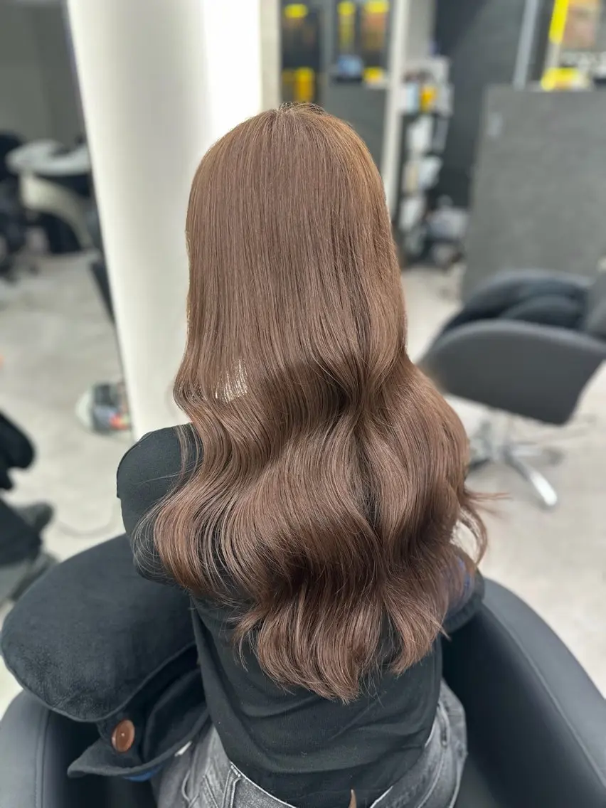 ロング カラー ベージュカラー ヘーゼル ヘアカラー トリートメント 縮毛矯正/艶カラー /髪質改善/なんばのヘアスタイル
