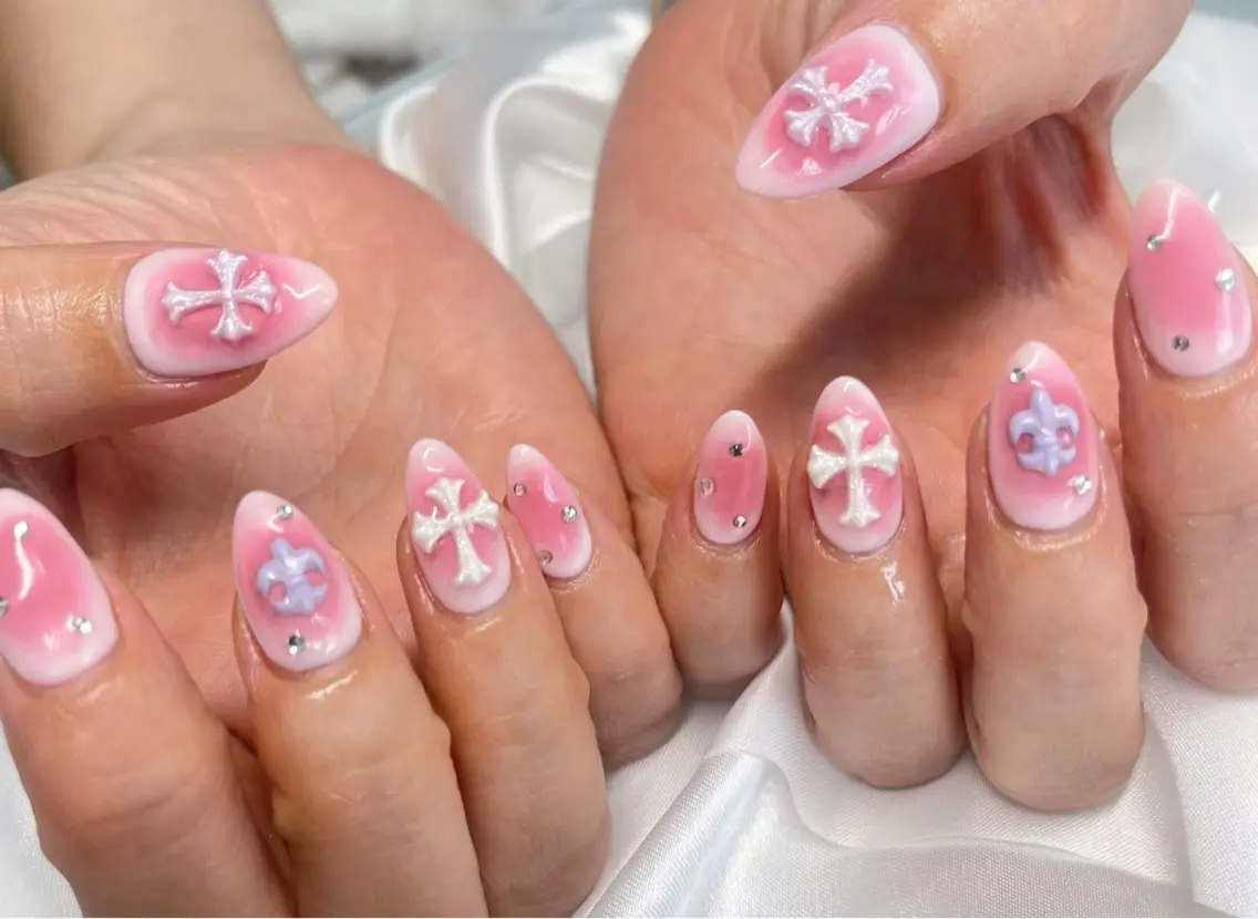 ネイル チークネイル ピンク ハンドネイル 松田 由真のネイルデザイン