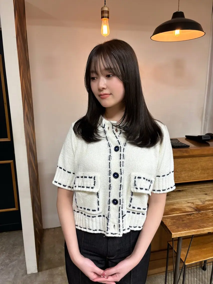 セミロング カラー カット 縮毛矯正 トリートメント ボブ&顔まわりレ イヤー♡TOMOE♡のヘアスタイル