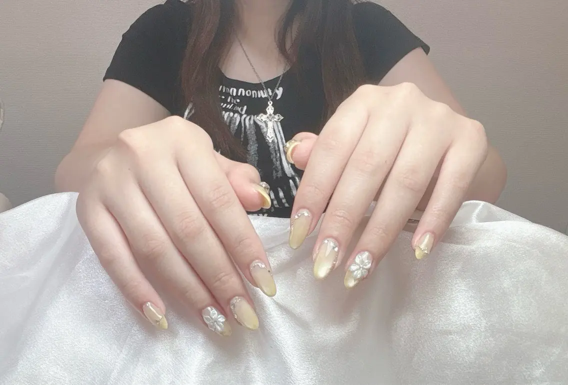 ネイル 桜ネイル 長さ出し フレンチネイル 韓国ネイル マグネットネイル ハンドネイル Kiwami nailsalonのネイルデザイン