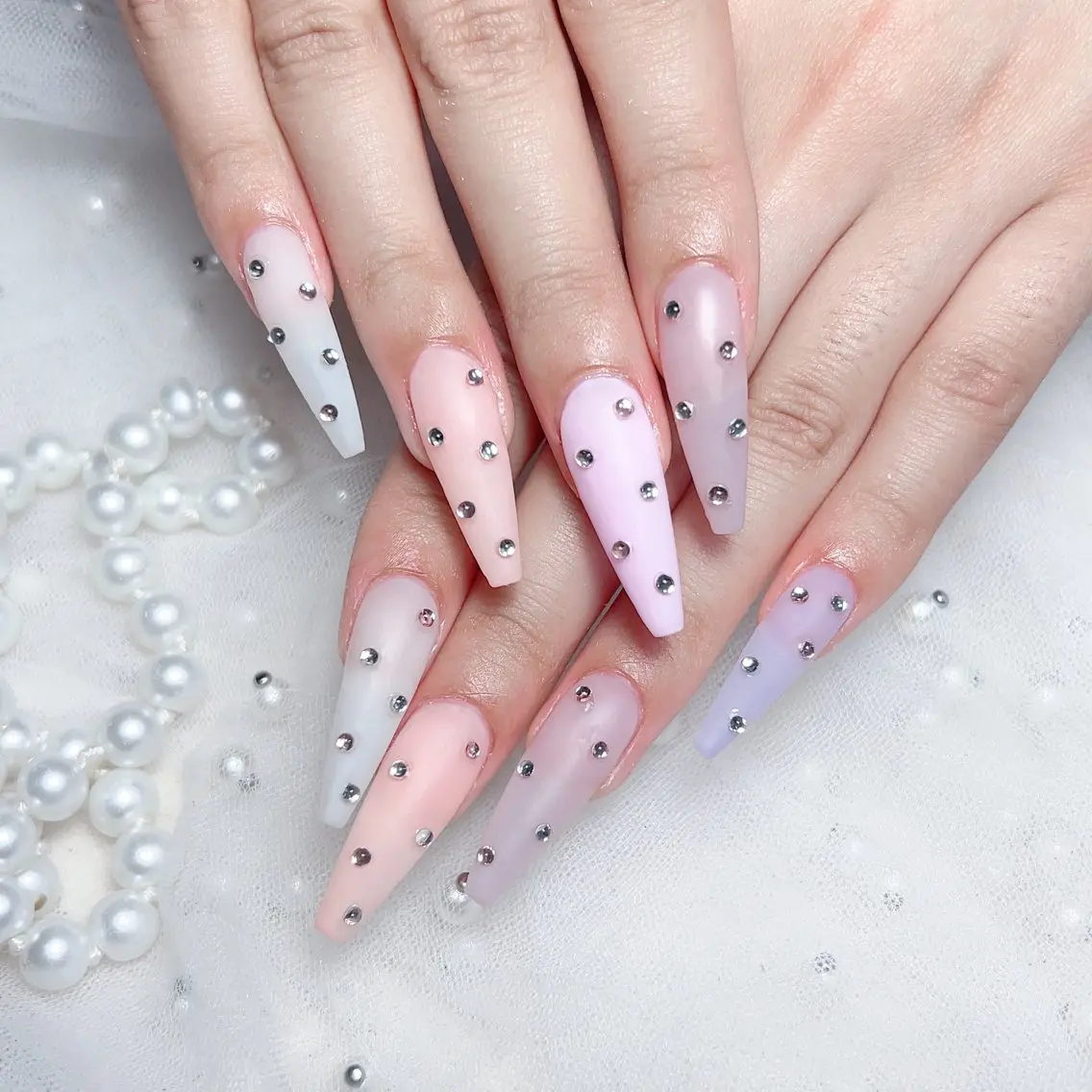 ネイル ハンドネイル 🎀M nails✨ ビューティーのネイルデザイン