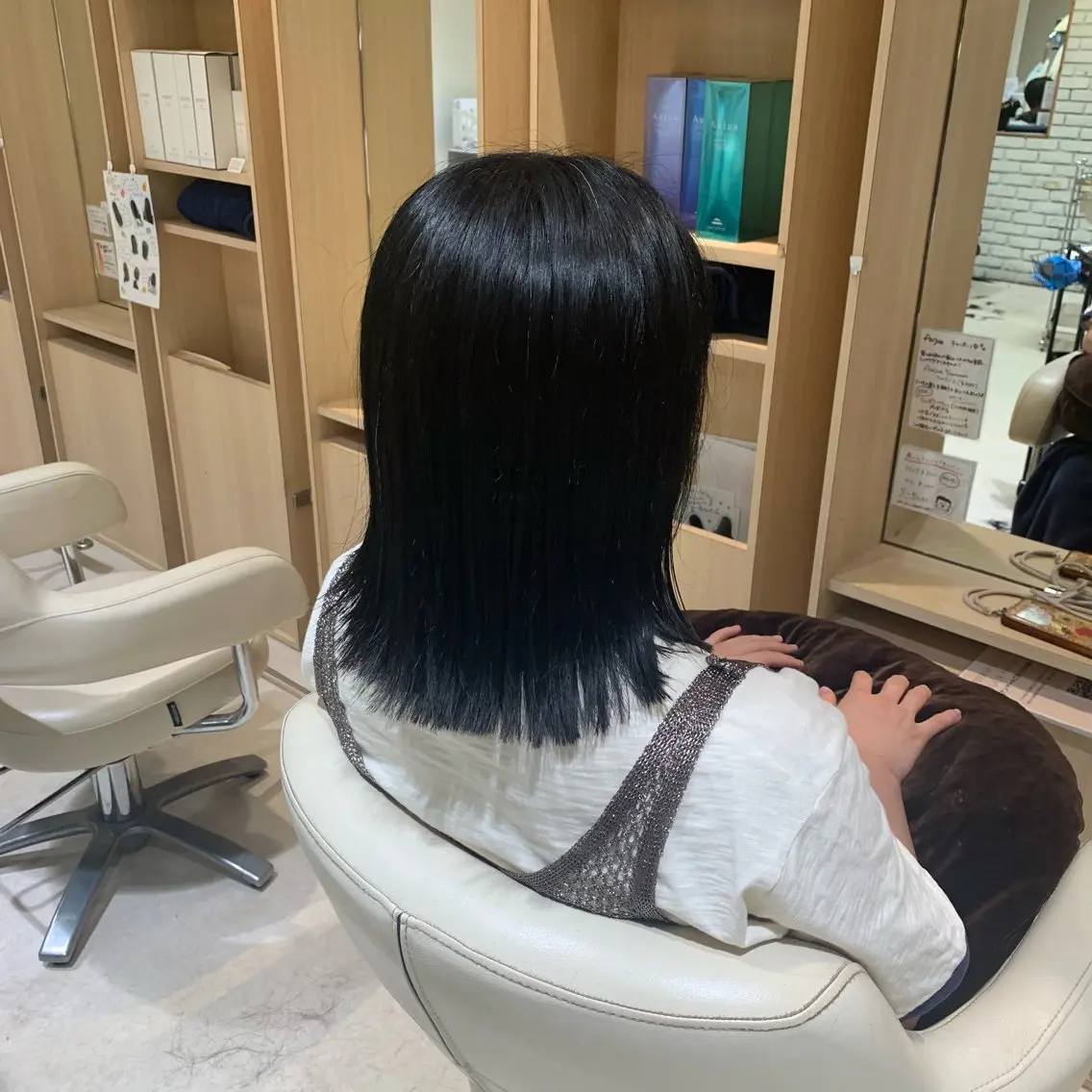 ミディアム 宮本 季奈のヘアスタイル
