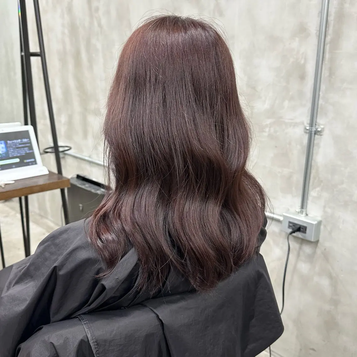 カラー ブリーチ ブラウンカラー ブリーチなしカラー ピンクカラー ANGELICA 西平 碧のヘアスタイル
