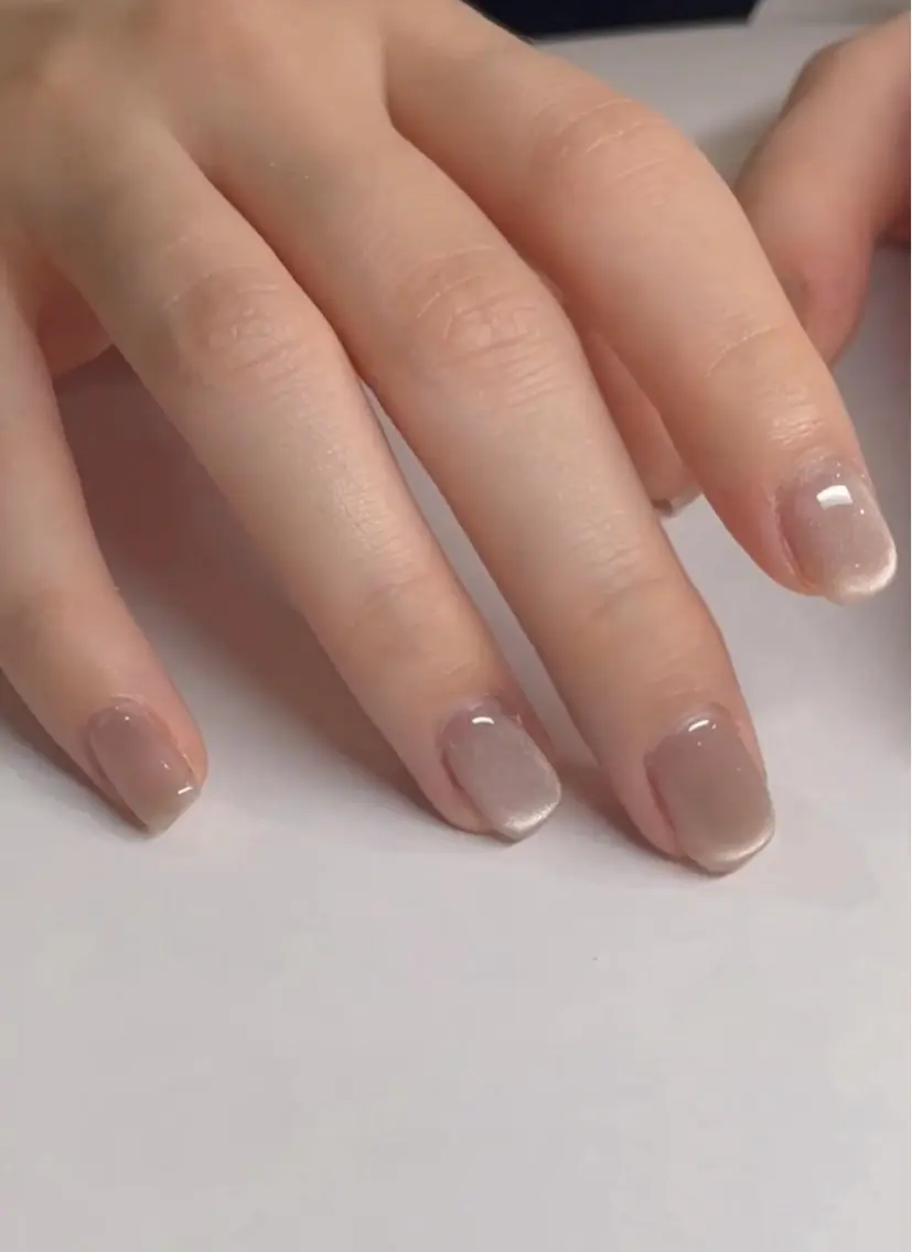 マグネットネイル　¥7100 (オフなし)の写真