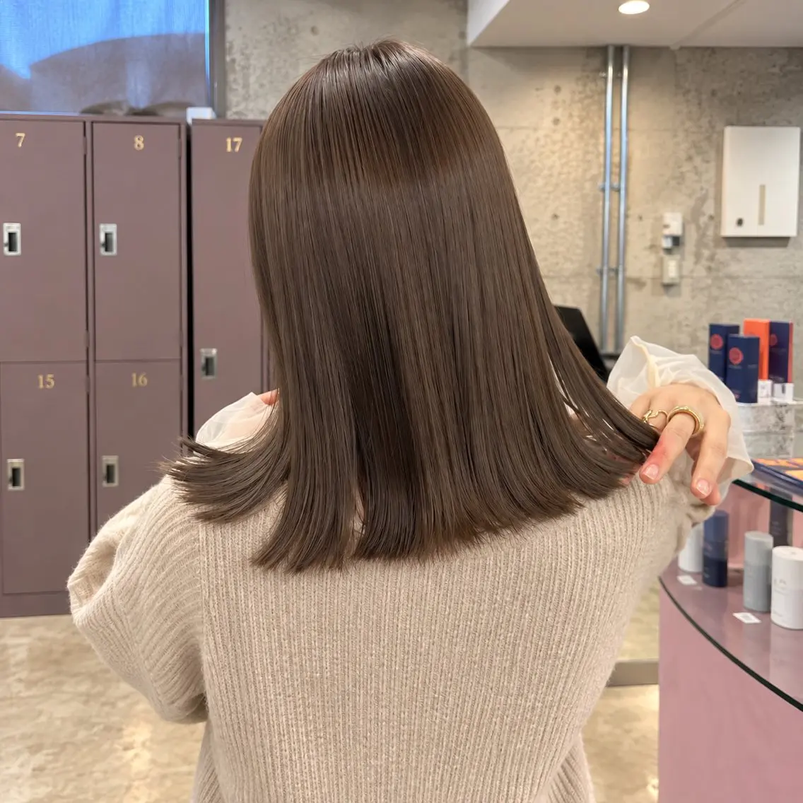 セミロング カラー ブラウンカラー 透明感カラー カット ヘアカラー 岡本康平/ダブル カラー/レイヤーのヘアスタイル