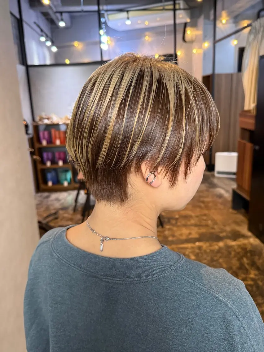 ショート カラー ヘアカラー トリートメント 透明感カラー/パーマ 🌀アオノのヘアスタイル