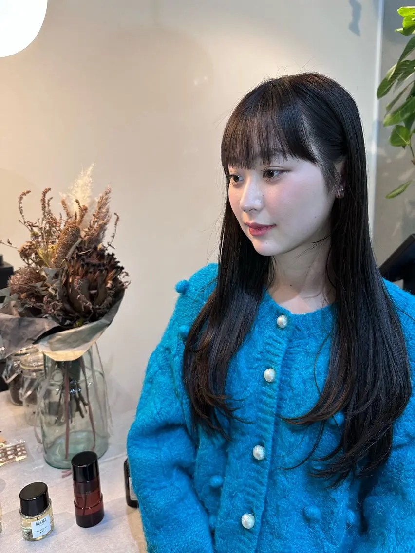 ロング カラー Shiro RENのヘアスタイル