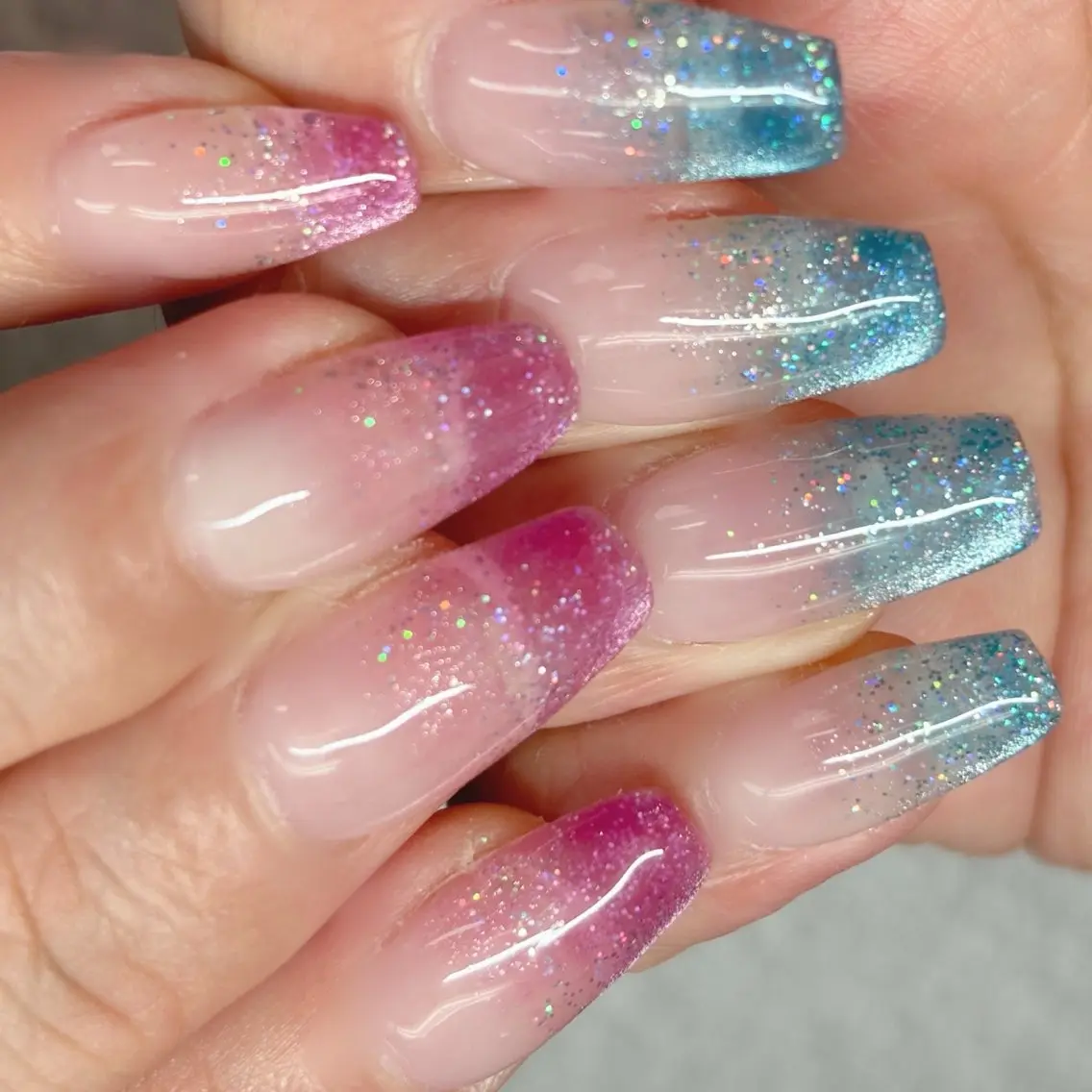 ネイル グラデーション ラメ(グリッター) ラメグラデーション マグネットネイル NailSalon LuireAZUSAのネイルデザイン