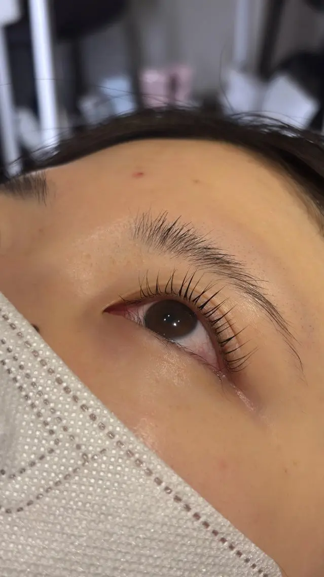 マツエク・マツパ 橋野 凜のヘアスタイル