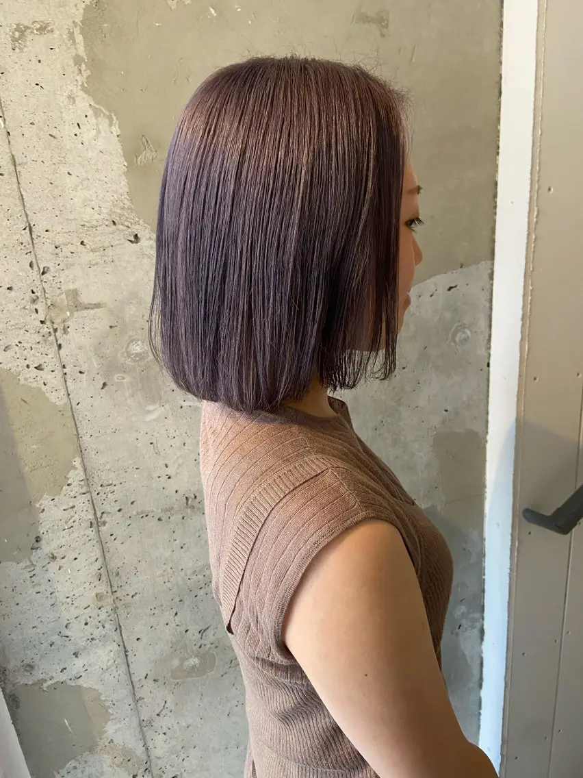 ミディアム カラー グレージュ ラベンダーカラー ラベンダーグレージュ ラベンダーグレー ヘアカラー トリートメント ウルフカット レイヤーカット上柿のヘアスタイル