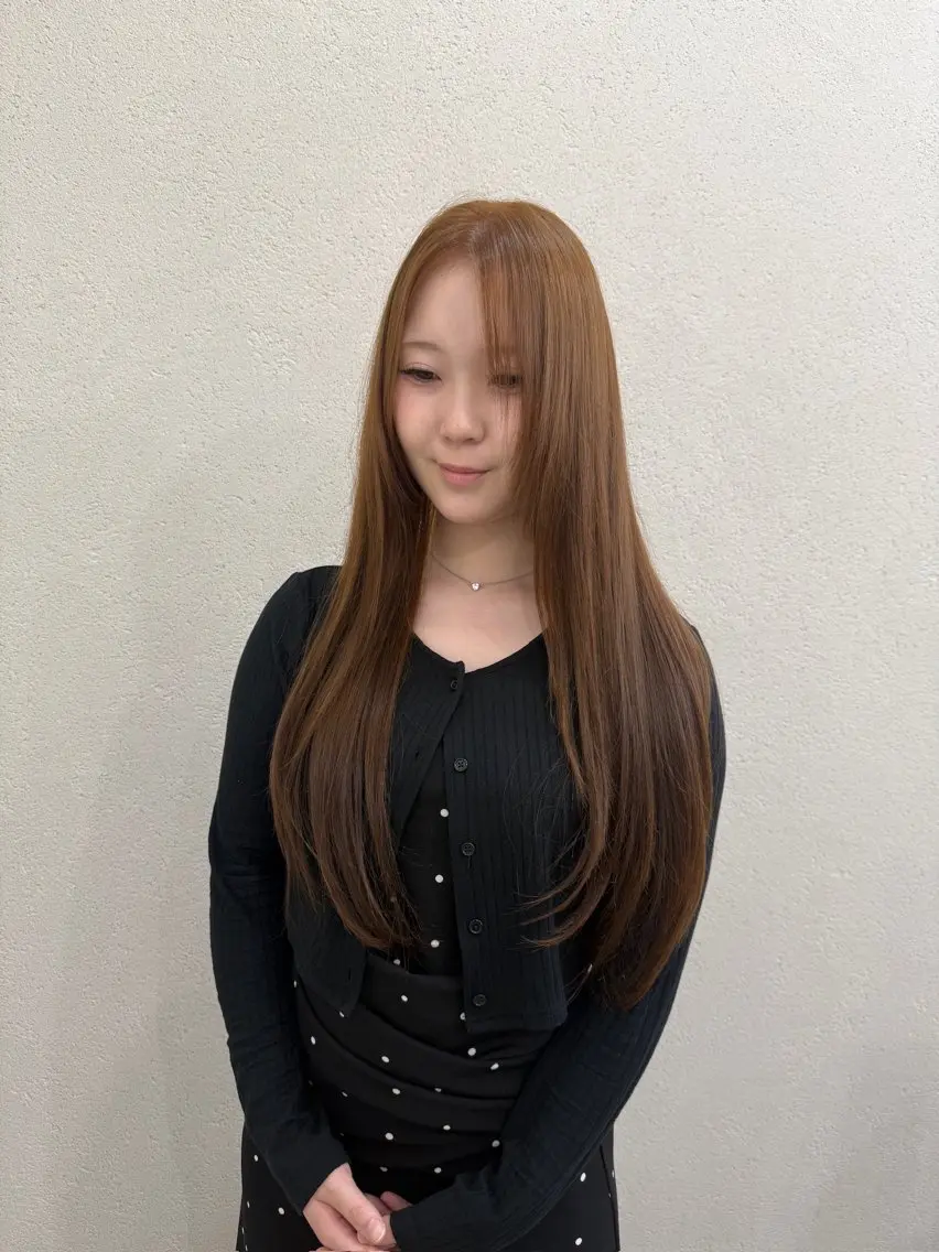 カラー ヘアカラー C H i R iのヘアスタイル