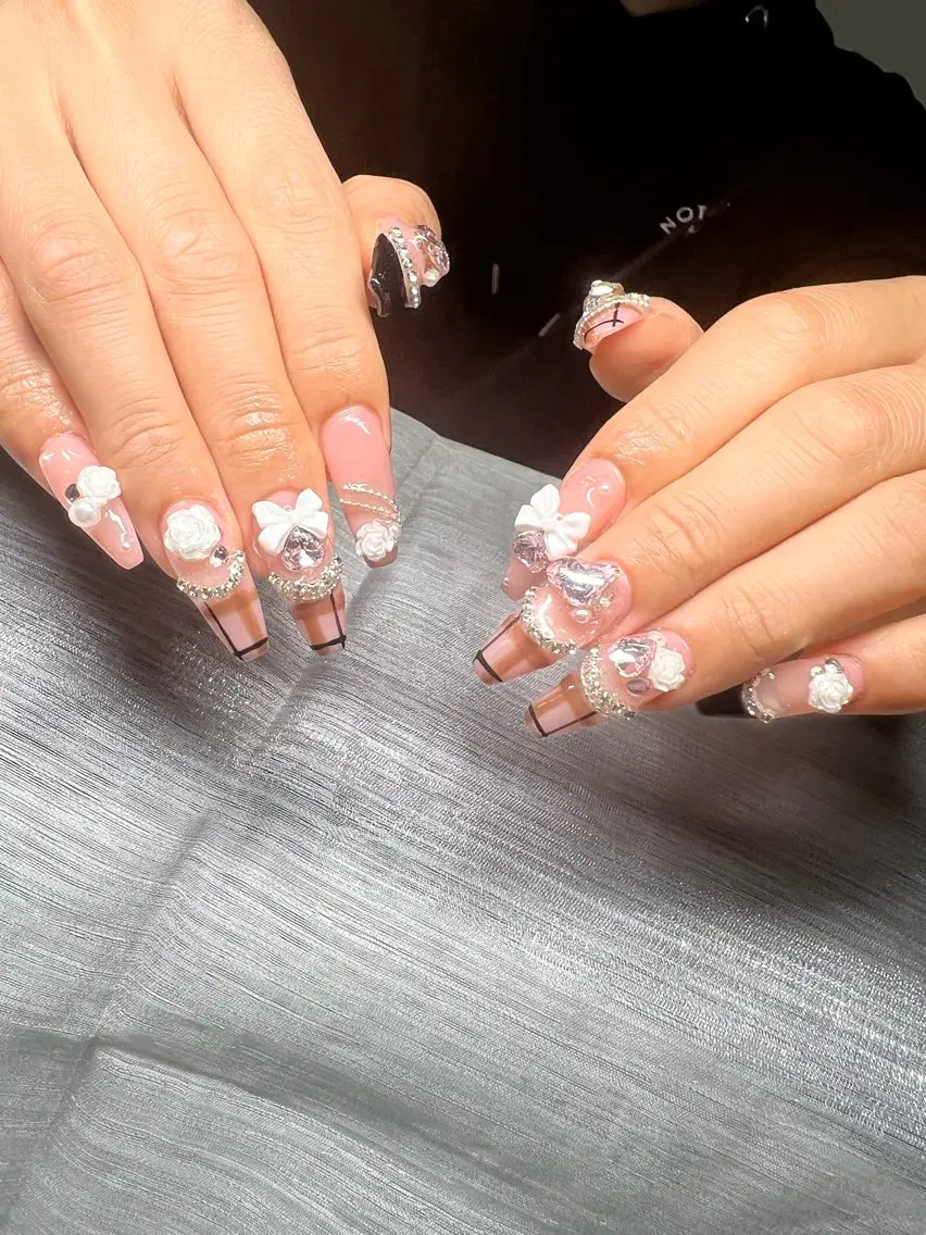 ネイル ハンドネイル Lee Nailsのネイルデザイン