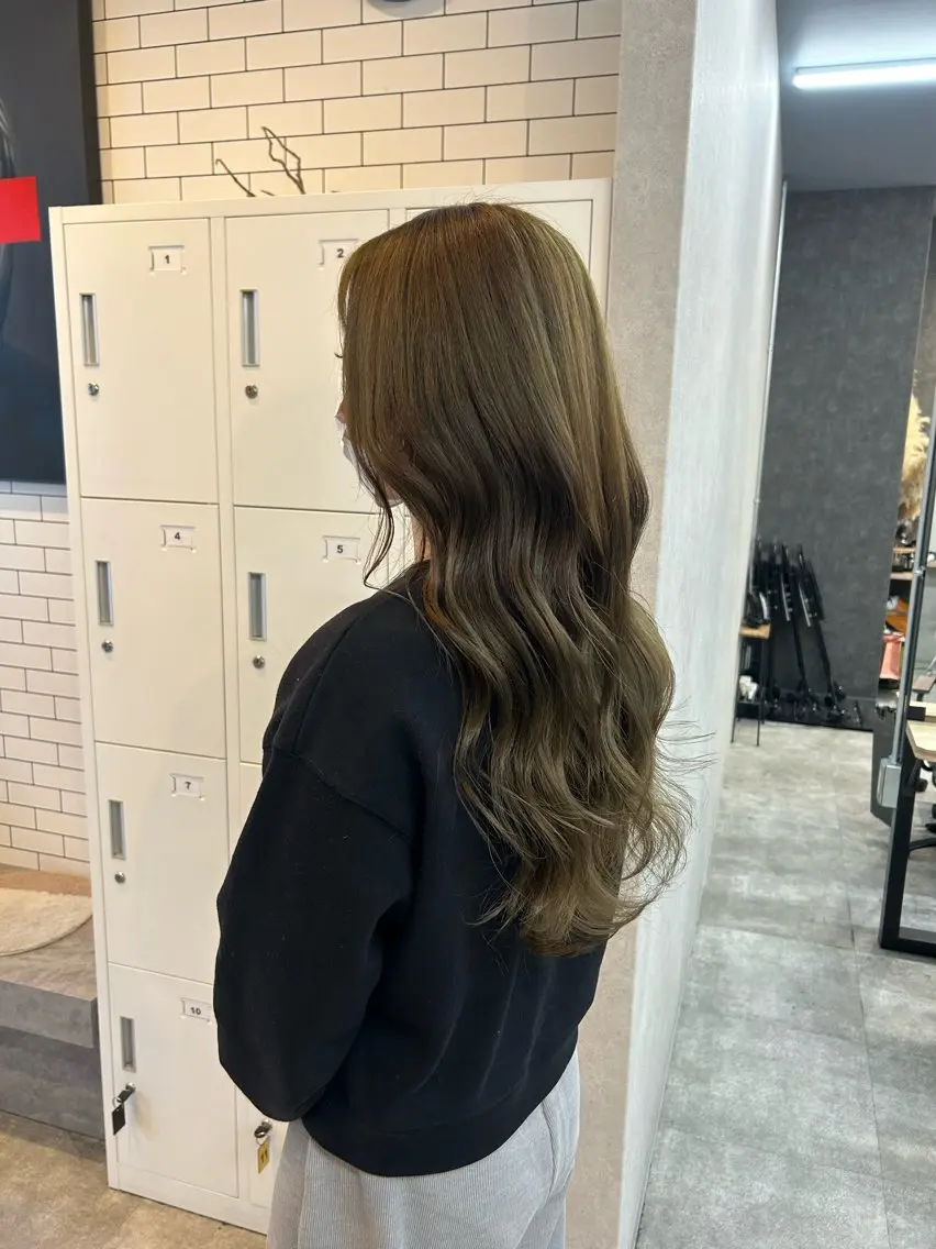 ロング カラー いなみね はるきのヘアスタイル
