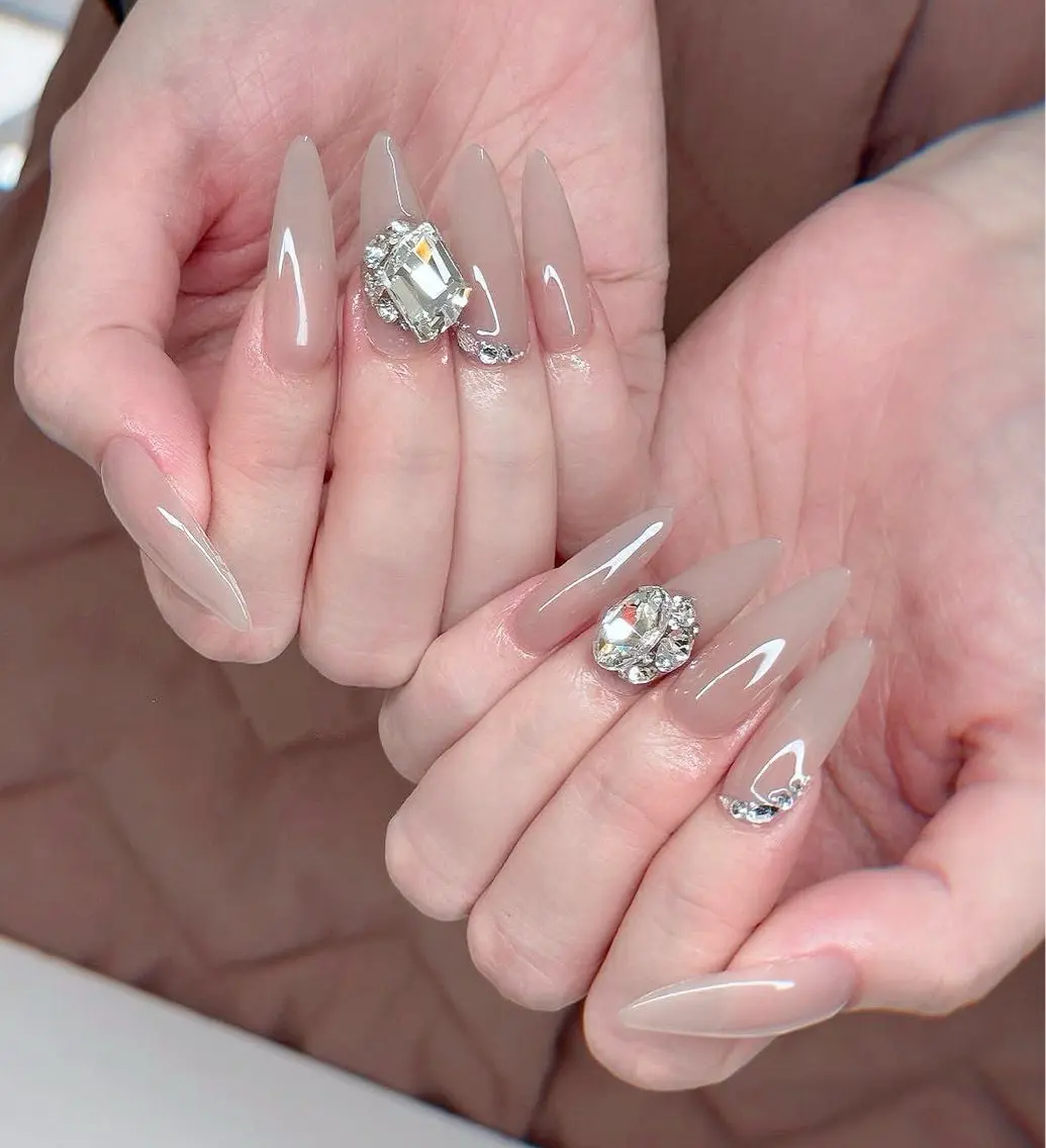 ネイル Hin Hana Nailのネイルデザイン