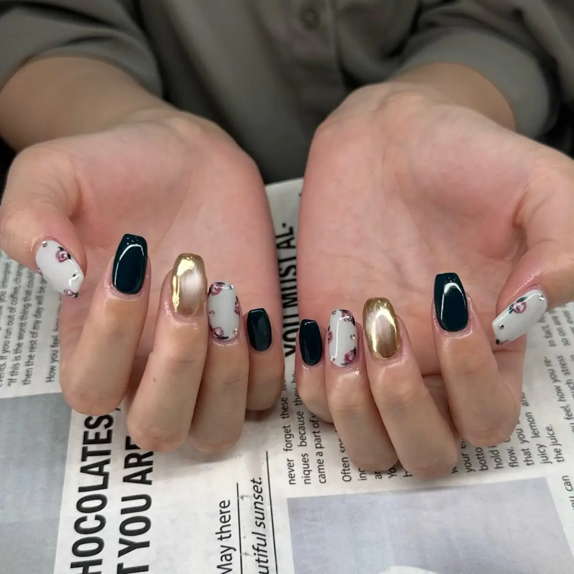 ネイル マグネットネイル ミラーネイル 夏ネイル ハンドネイル M.wish太田川店 💅🏼Arisaのネイルデザイン