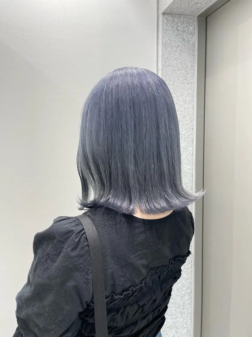 ロング カラー ラベンダー💜 グレージュ🩶のヘアスタイル