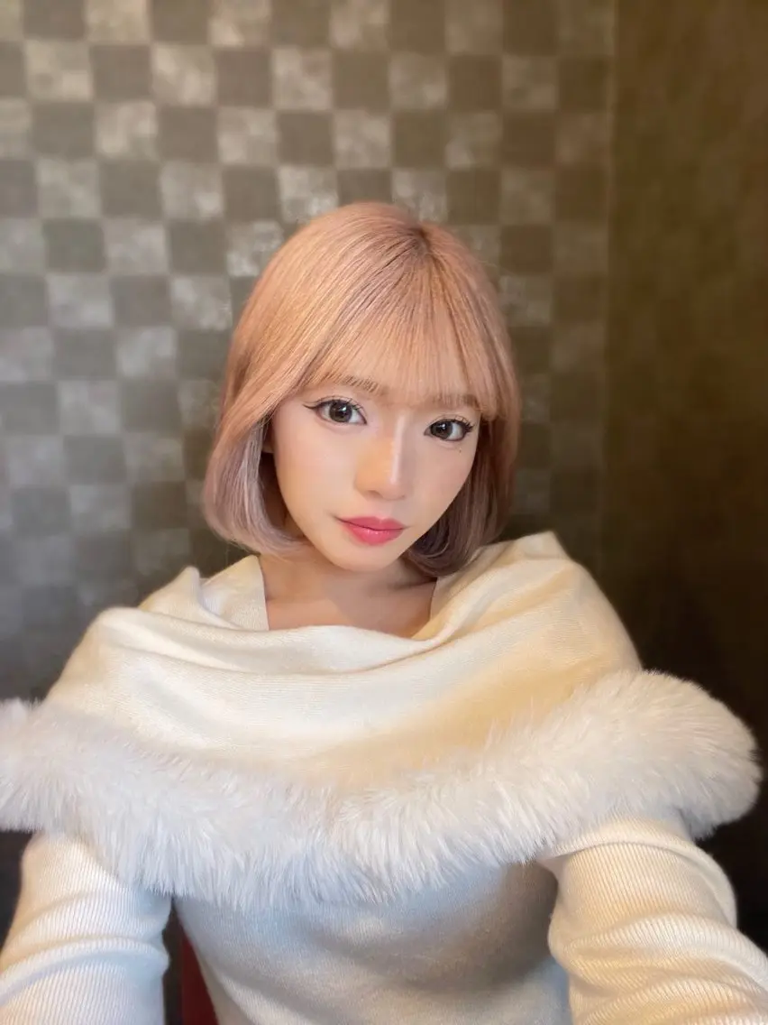 ショート カラー ブリーチ ピンクカラー ヘアカラー トリートメント 垢抜けレイヤー✂️ RYOTAのヘアスタイル