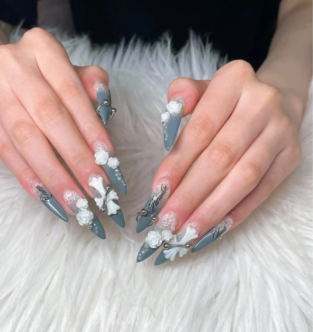 ネイル 長さ出し グラデーション 卒業式 キラキラネイル マグネットネイル Lee Nailsのネイルデザイン