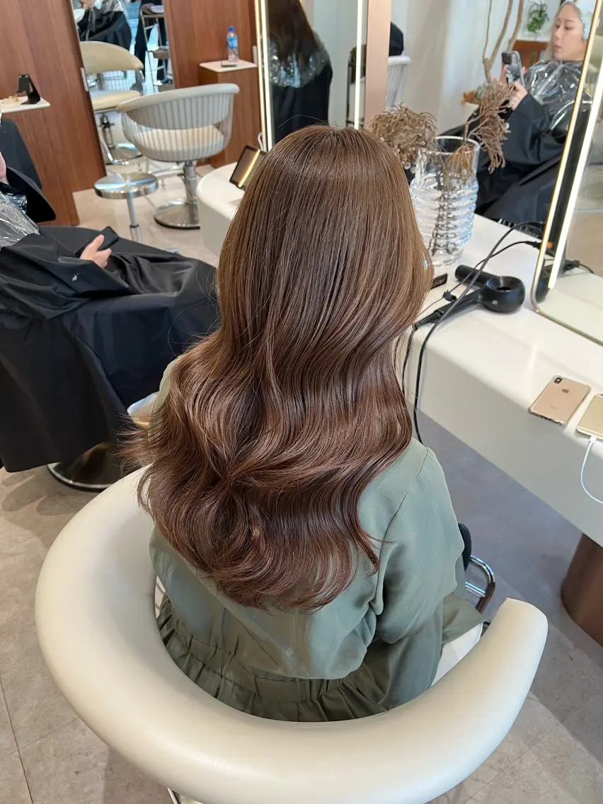 【韓国カラー】💛ハイライト💛ケアブリーチでダブルカラーをします🇰🇷カット+ケアブリーチ+艶カラー+トリートメントの写真