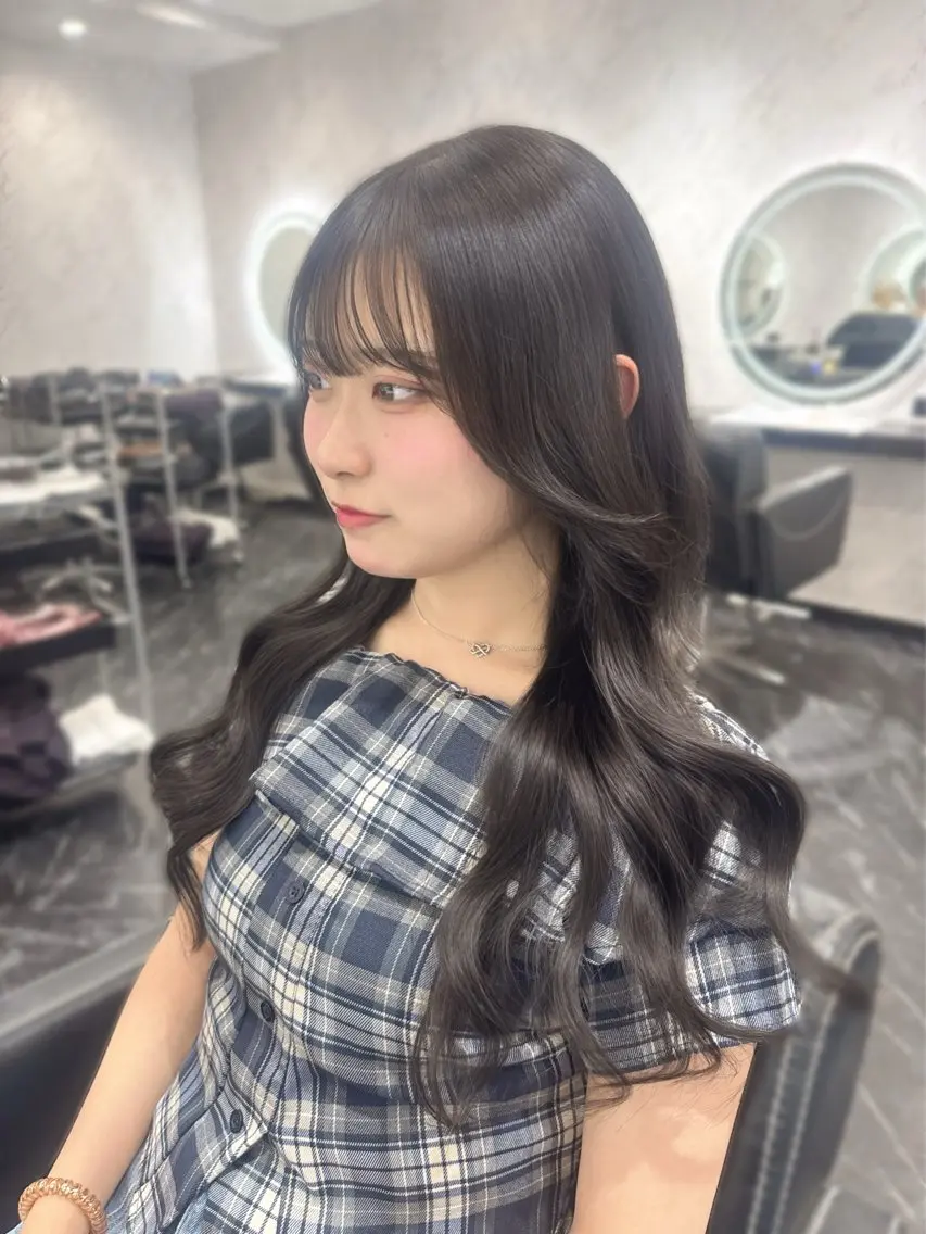ロング ヘアカラー エクステ stylist Momoのヘアスタイル