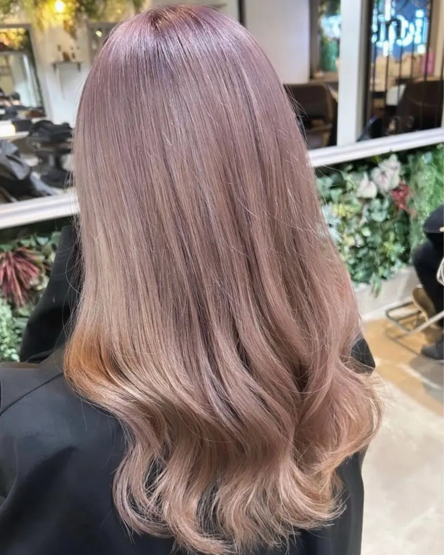 ロング カラー ヘアアレンジ ヘアカラー トリートメント Rina🌷 ダメージレスカラーのヘアスタイル